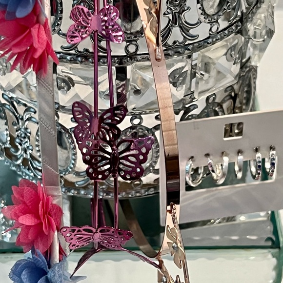 👜 Betsey Johnson Mini Barrel Purse w/ Surprise - Picture 9 of 10